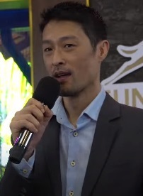 Johnny Trí Nguyễn
