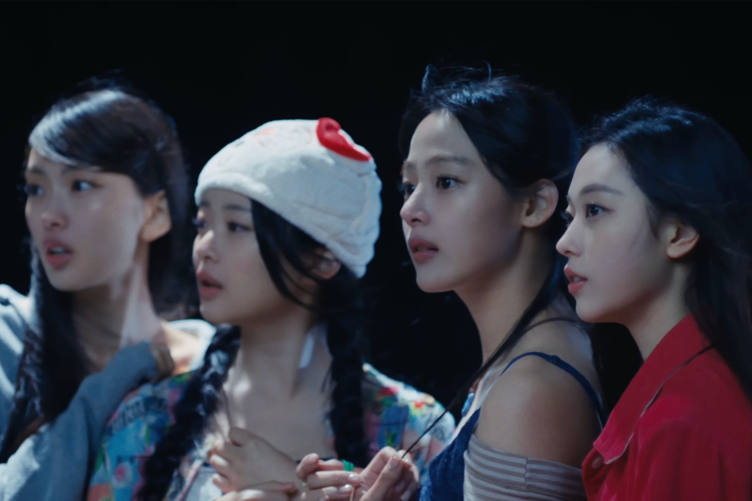 NewJeans Kỷ Niệm 4 Năm Debut: Trở Lại Với Đội Hình 4 Thành Viên và \"2026 Summer of NewJeans\