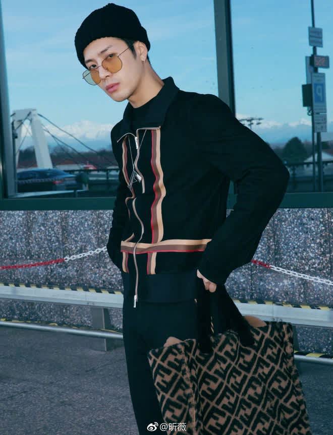 Sehun (EXO) va loat sao Han duoc Vogue Phap khen ngoi gu thoi trang hinh anh 17 jackson_1.jpg